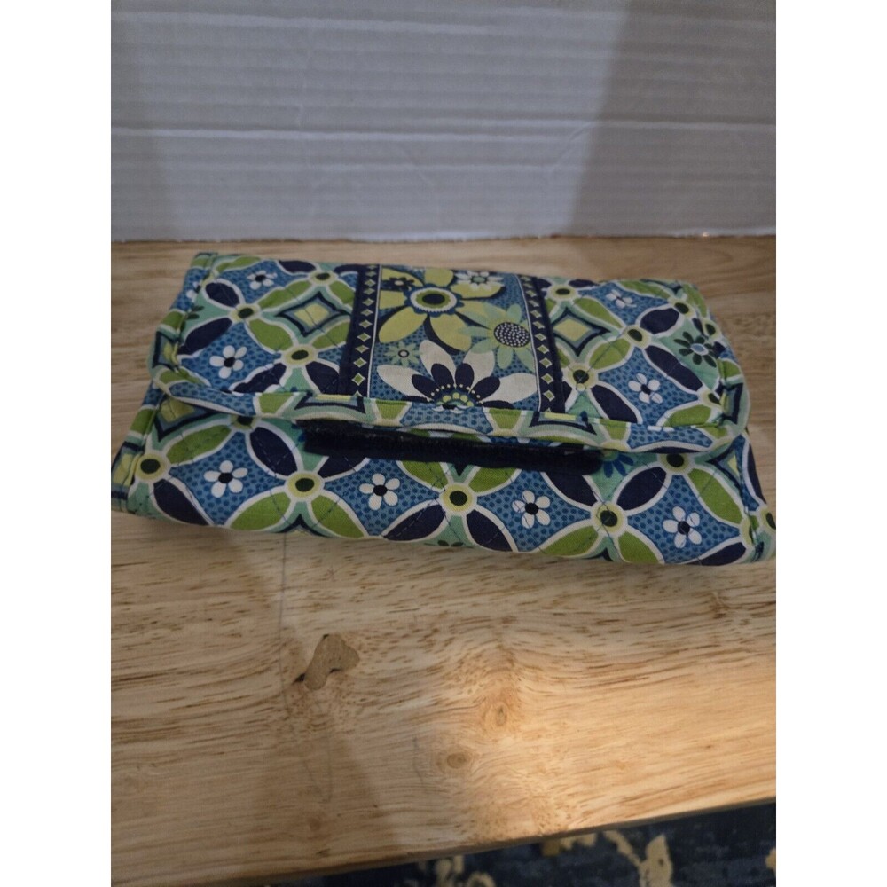 vera bradley wallet crossbody Daisy Pattern